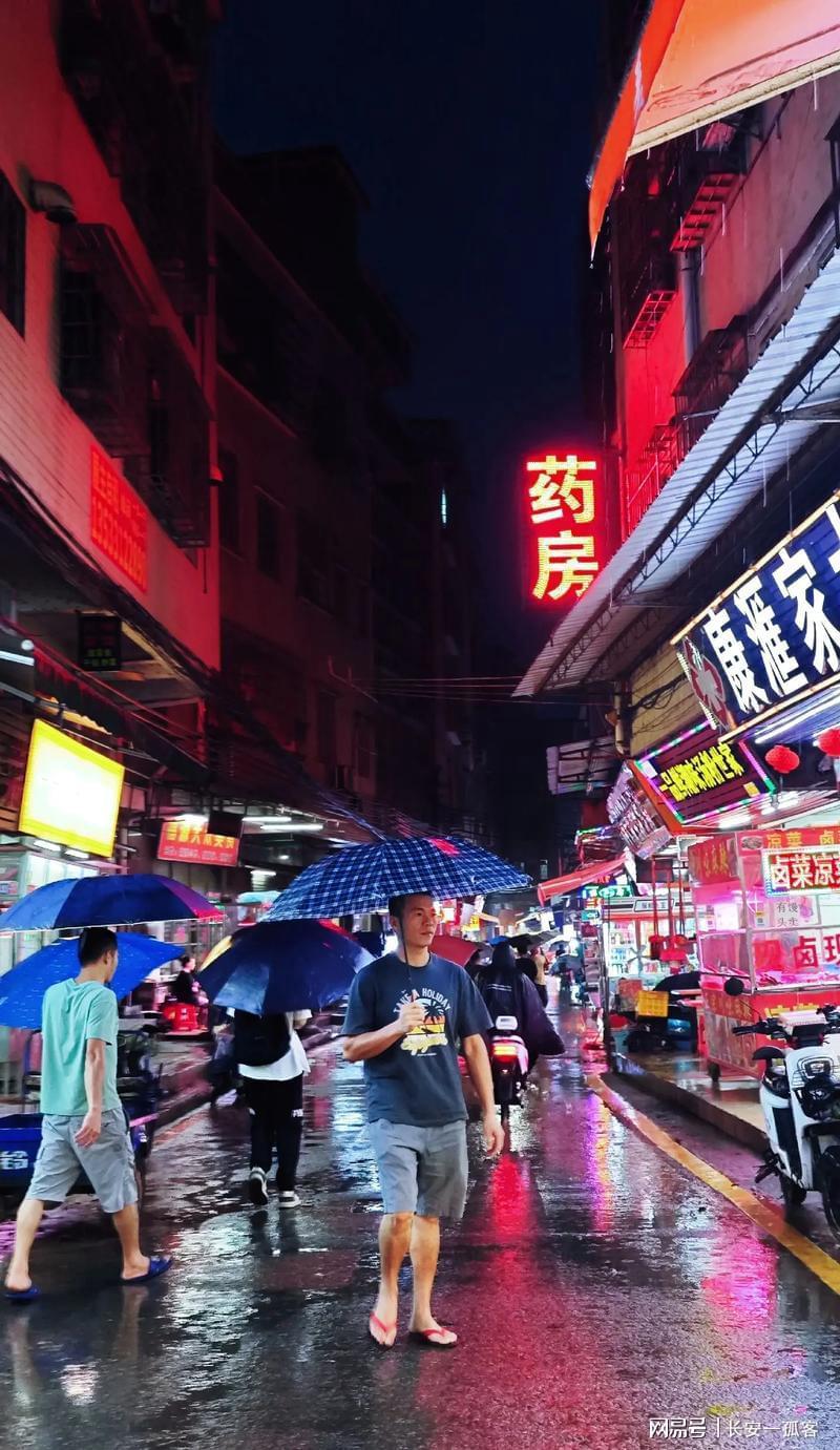 儿子深夜生幻觉屡次性侵母亲，妇女终于无法忍受，凌晨挥刀